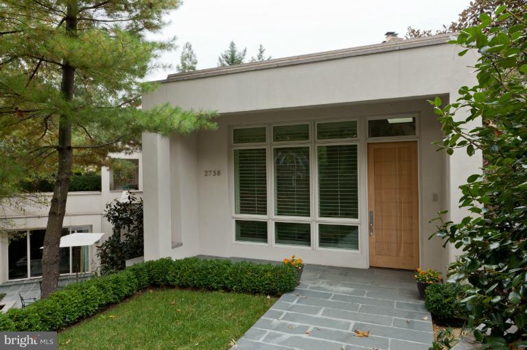 2738 Chain Bridge Road Northwest Washington, DC 20016 - Photo 18 of 22 Exterior (Front)