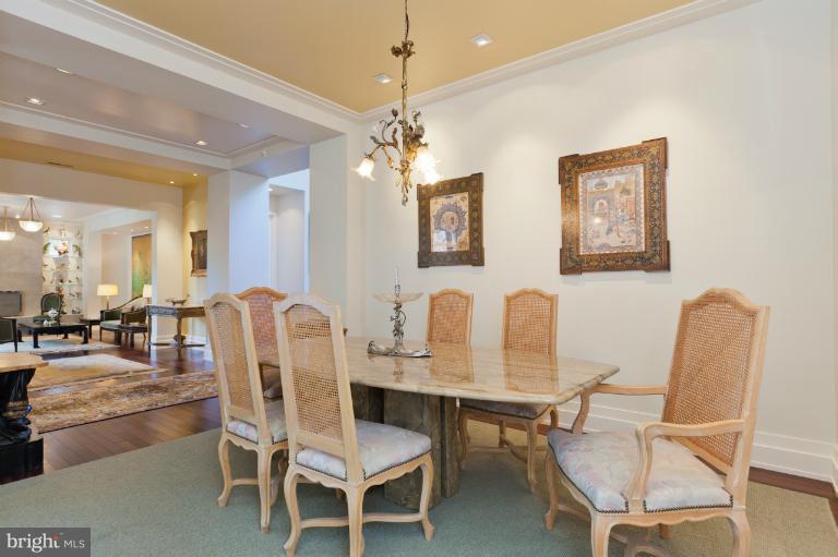 2738 Chain Bridge Road Northwest Washington, DC 20016 - Photo 3 of 22 Dining Room