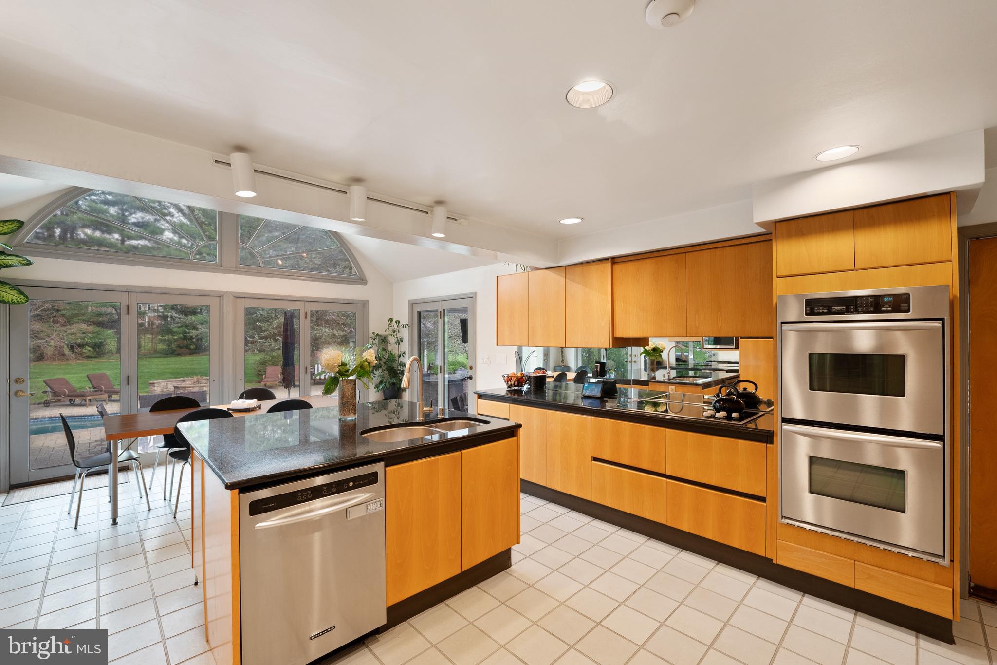 1223 Pinewood Road Villanova, PA 19085 - Photo 14 of 38
