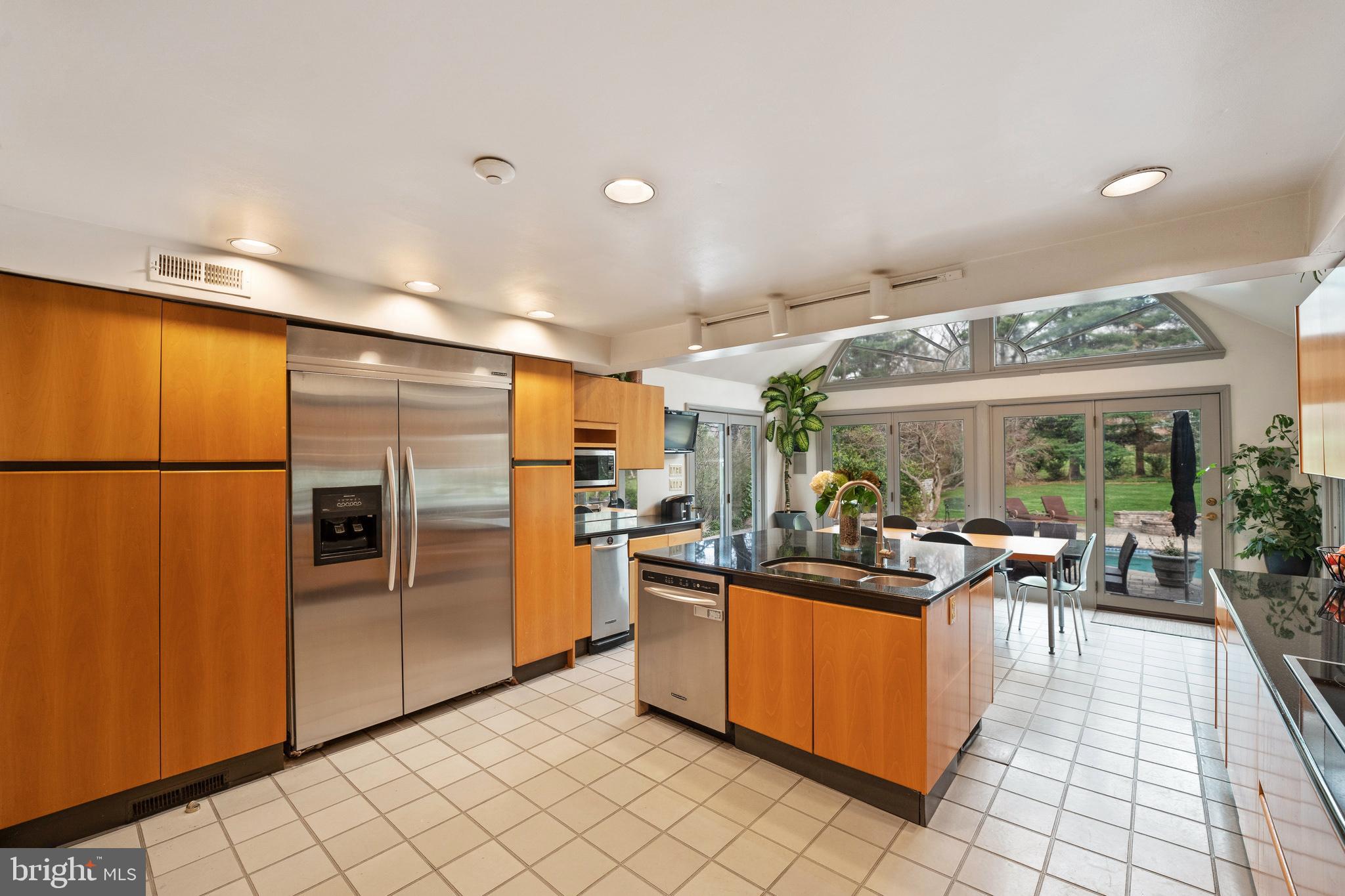 1223 Pinewood Road Villanova, PA 19085 - Photo 15 of 38