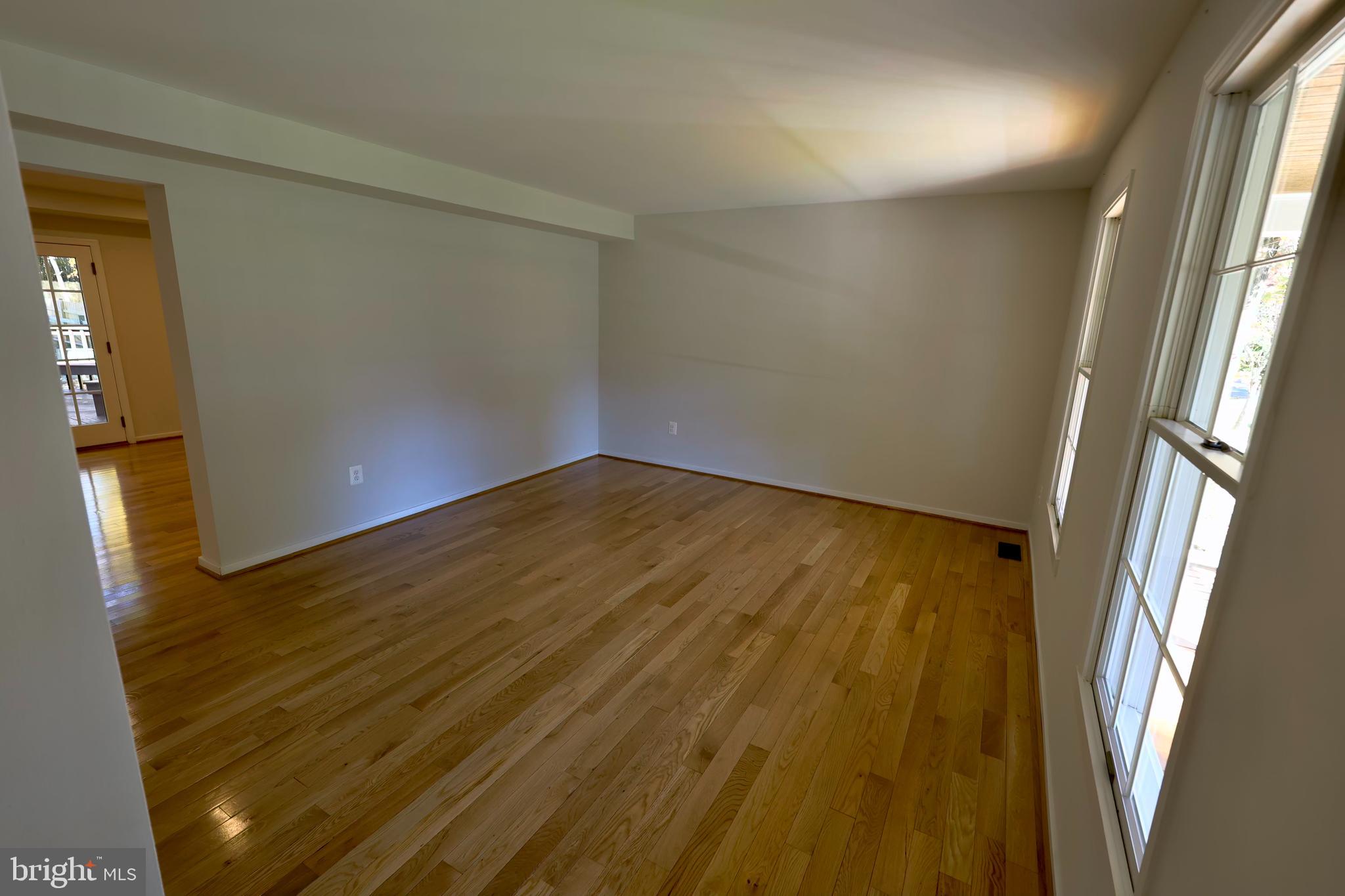 2298 Archdale Road Reston, VA 20191 - Photo 17 of 42 living room