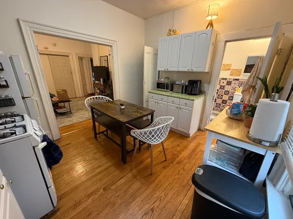 $3,000 | 17 Worthington Street, Unit 3, Boston, MA 02120