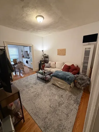 $3,000 | 17 Worthington Street, Unit 3, Boston, MA 02120