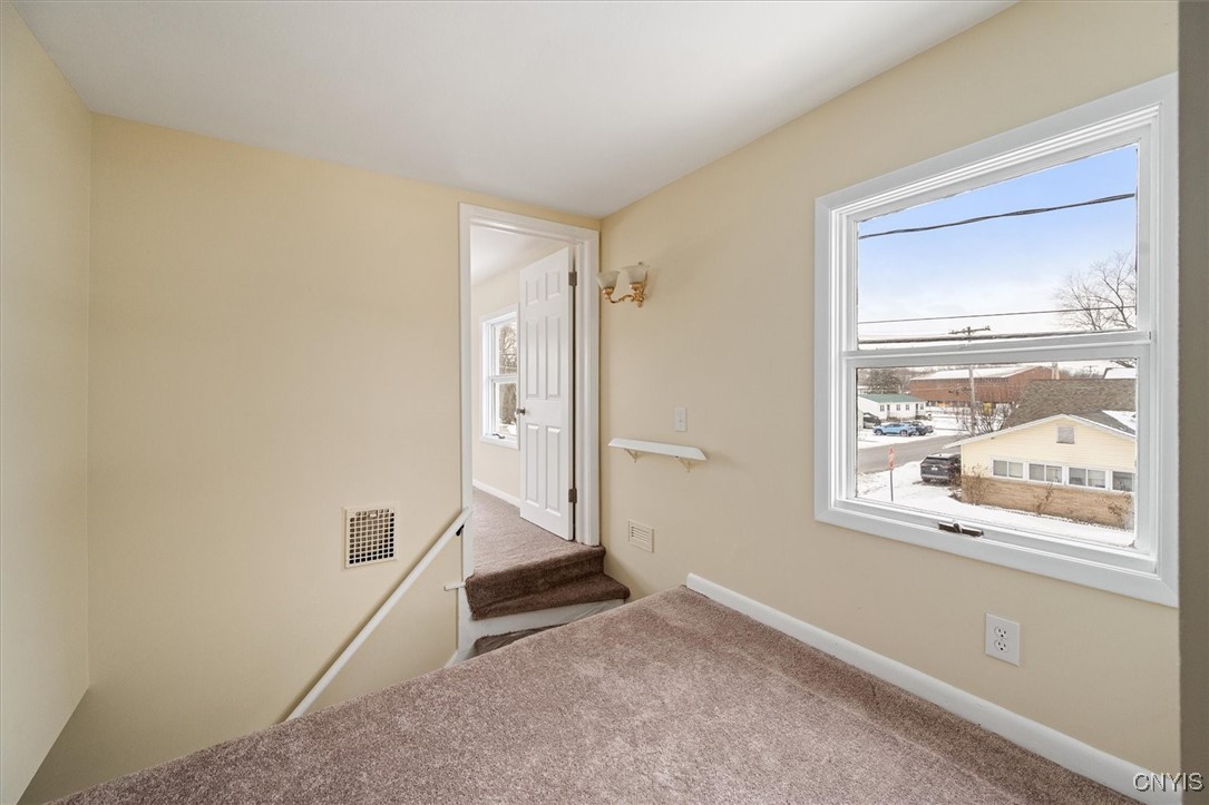 546 Stone Street Oneida, NY 13421 - Photo 21 of 33
