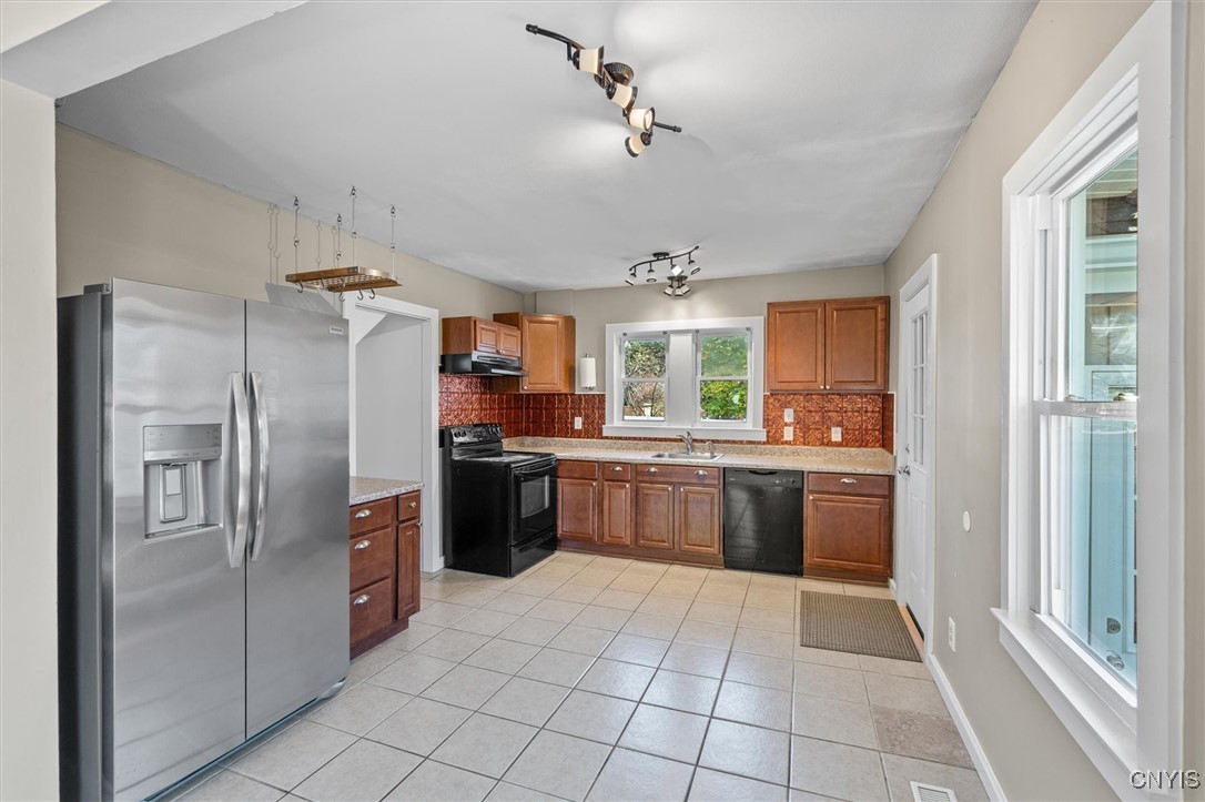 205 Elbow Road Salina, NY 13212 - Photo 14 of 50