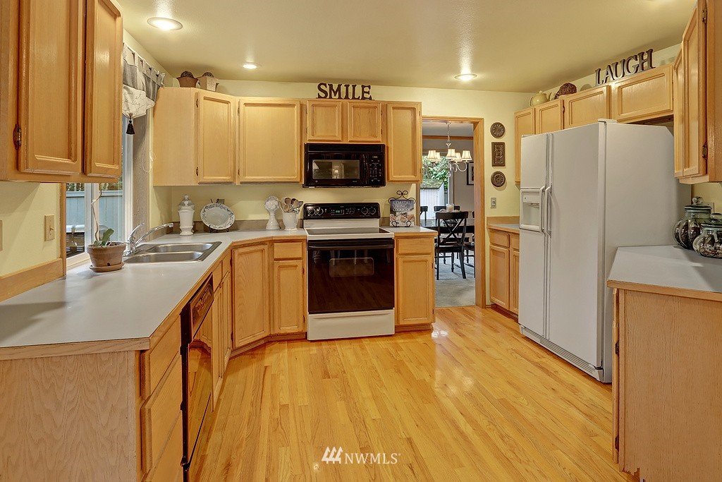 24609 Southeast 45th Way Issaquah, WA 98029 - Photo 10 of 25