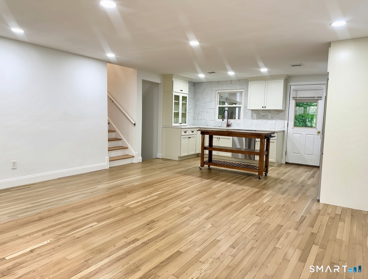 51 Birchwood Road Monroe, CT 06468 - Photo 9 of 28 Gallery Image 9