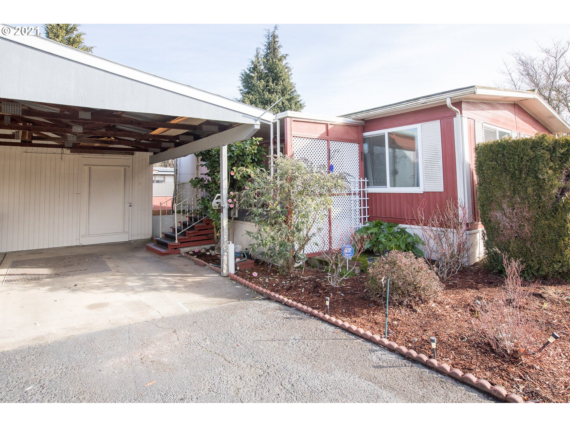 3530 Game Farm Road, Unit 13 Springfield, OR 97477 - Photo 2 of 20