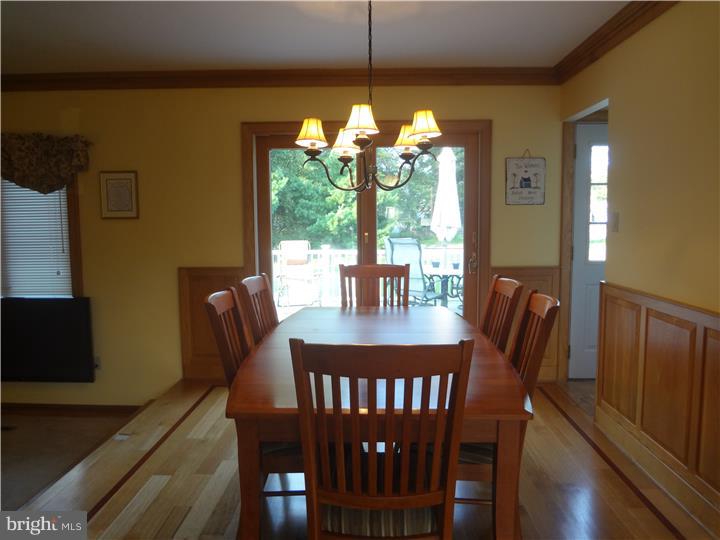 51 Endicott Road Hamilton, NJ 08690 - Photo 8 of 20 Gallery Image 8