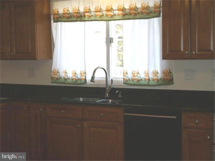 1375 Voshells Mill Road Dover, DE 19901 - Photo 9 of 23 Kitchen