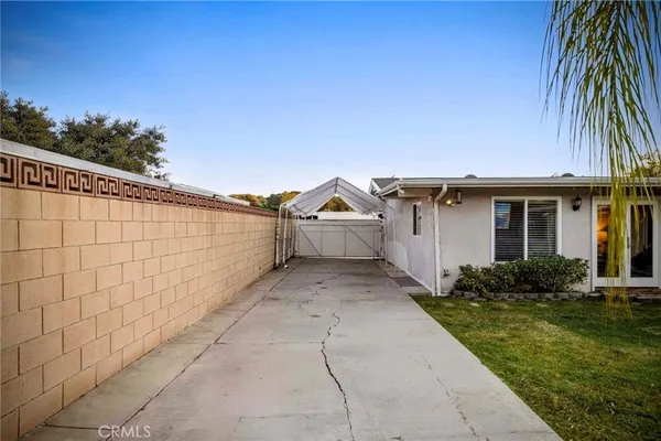 $968,000 | 933 East Woodland Lane, Glendora, CA 91741