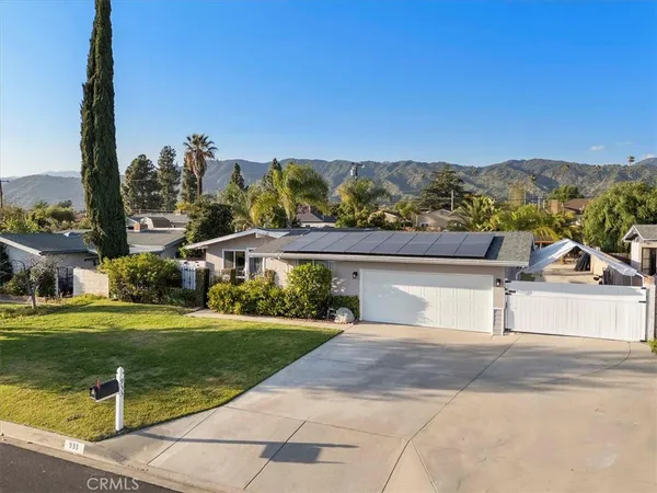 $968,000 | 933 East Woodland Lane, Glendora, CA 91741