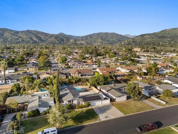 $968,000 | 933 East Woodland Lane, Glendora, CA 91741