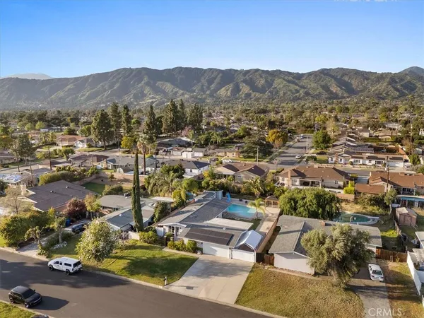 $968,000 | 933 East Woodland Lane, Glendora, CA 91741