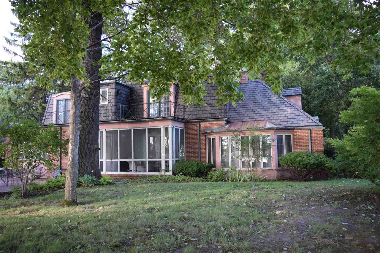 12217 North Ogden Point Road Syracuse, IN 46567 - Photo 1 of 34 Gallery Image 1