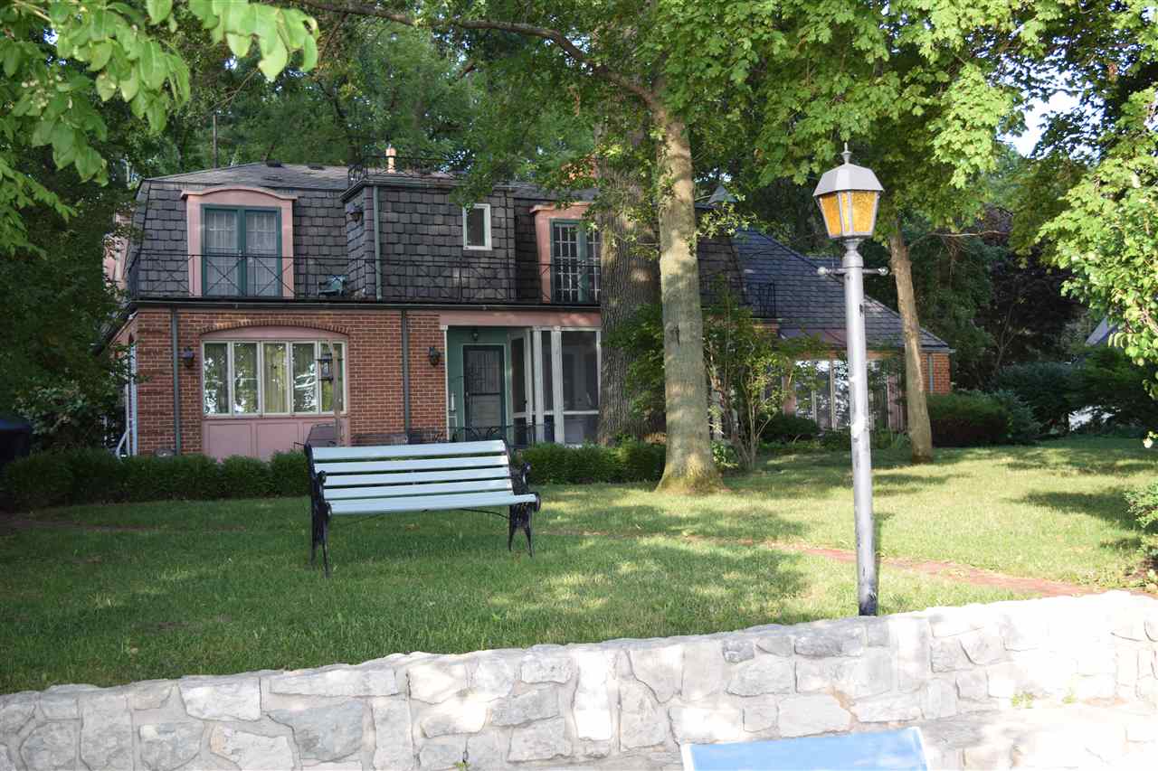 12217 North Ogden Point Road Syracuse, IN 46567 - Photo 3 of 34 Gallery Image 3