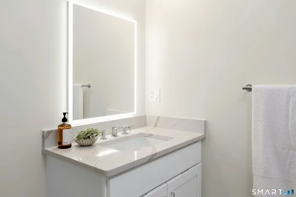 $6,700 | 440 Heights Road, Unit 210, Darien, CT 06820