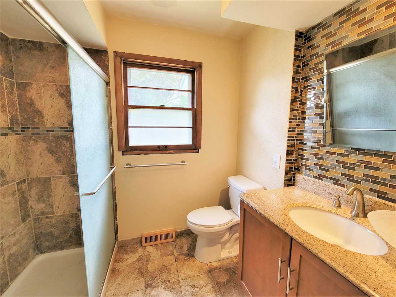 7600 Suffield Road Loves Park, IL 61111 - Photo 12 of 25 Gallery Image 12