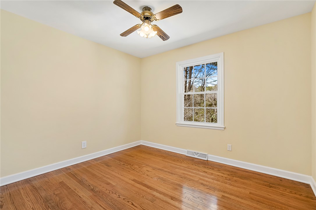 24 Joy Circle Walhalla, SC 29691 - Photo 20 of 26 BD 2