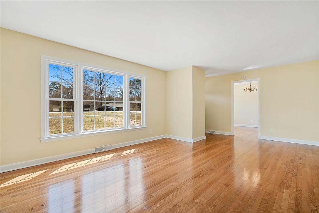 24 Joy Circle Walhalla, SC 29691 - Photo 5 of 26