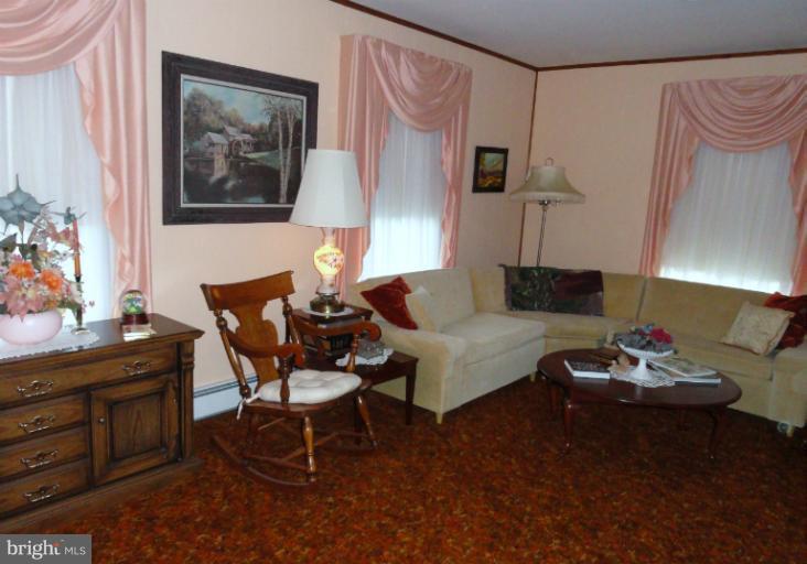1918 East Deep Run Road Manchester, MD 21102 - Photo 9 of 20 Large living room can be used as great room