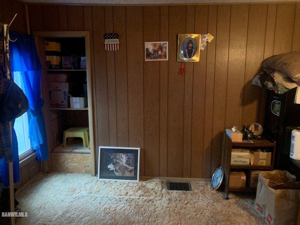 2708 West Florence Road Freeport, IL 61032 - Photo 9 of 16 a view of an entryway with wooden floor