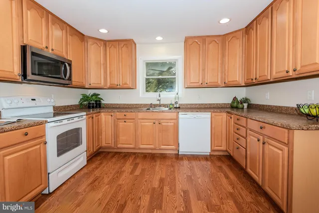 $799,950 | 1610 Hog Farm Road, Millersville, MD 21108