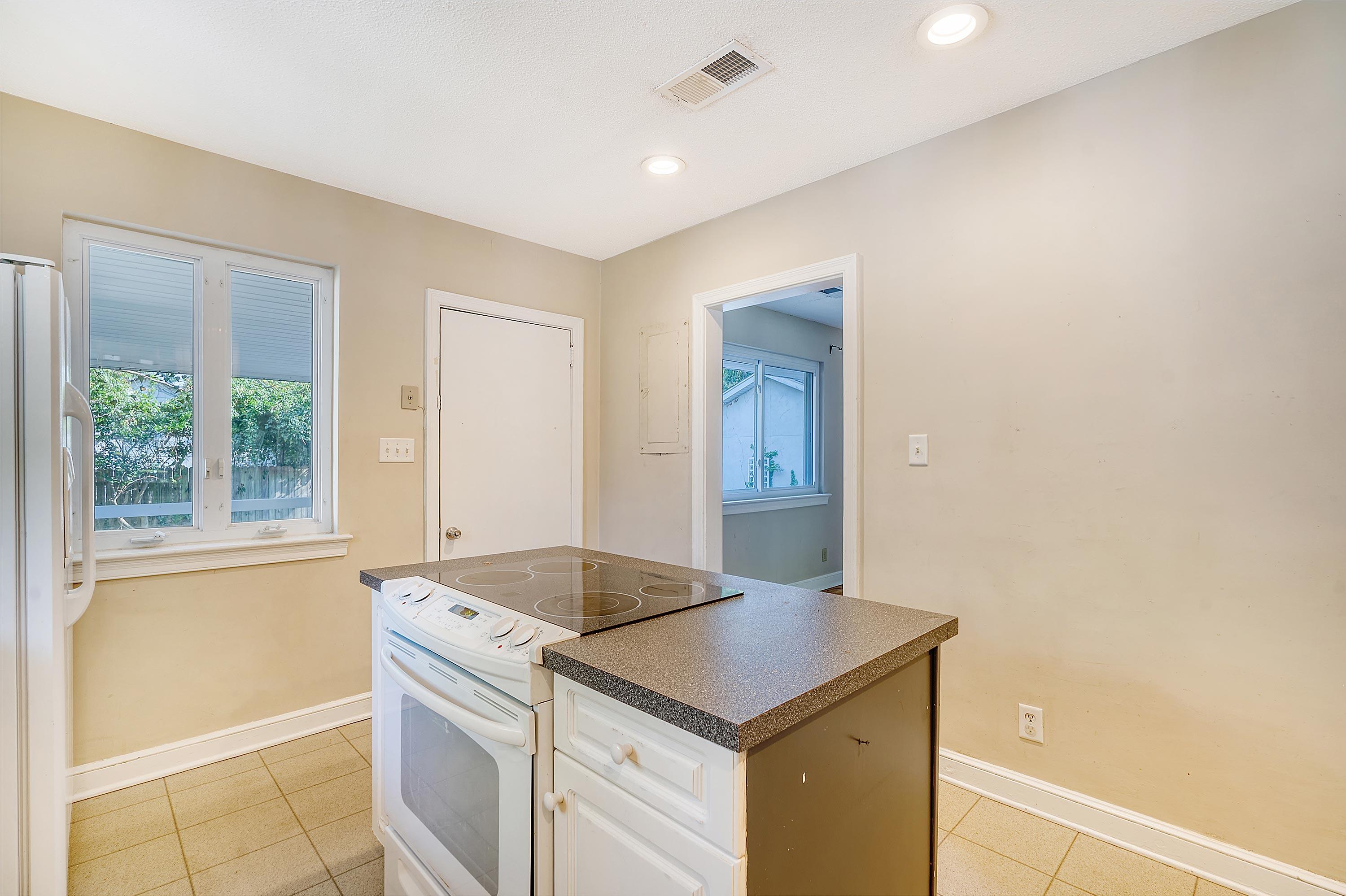 12 Sheridan Road Charleston, SC 29407 - Photo 15 of 46 12 Sheridan Road-25