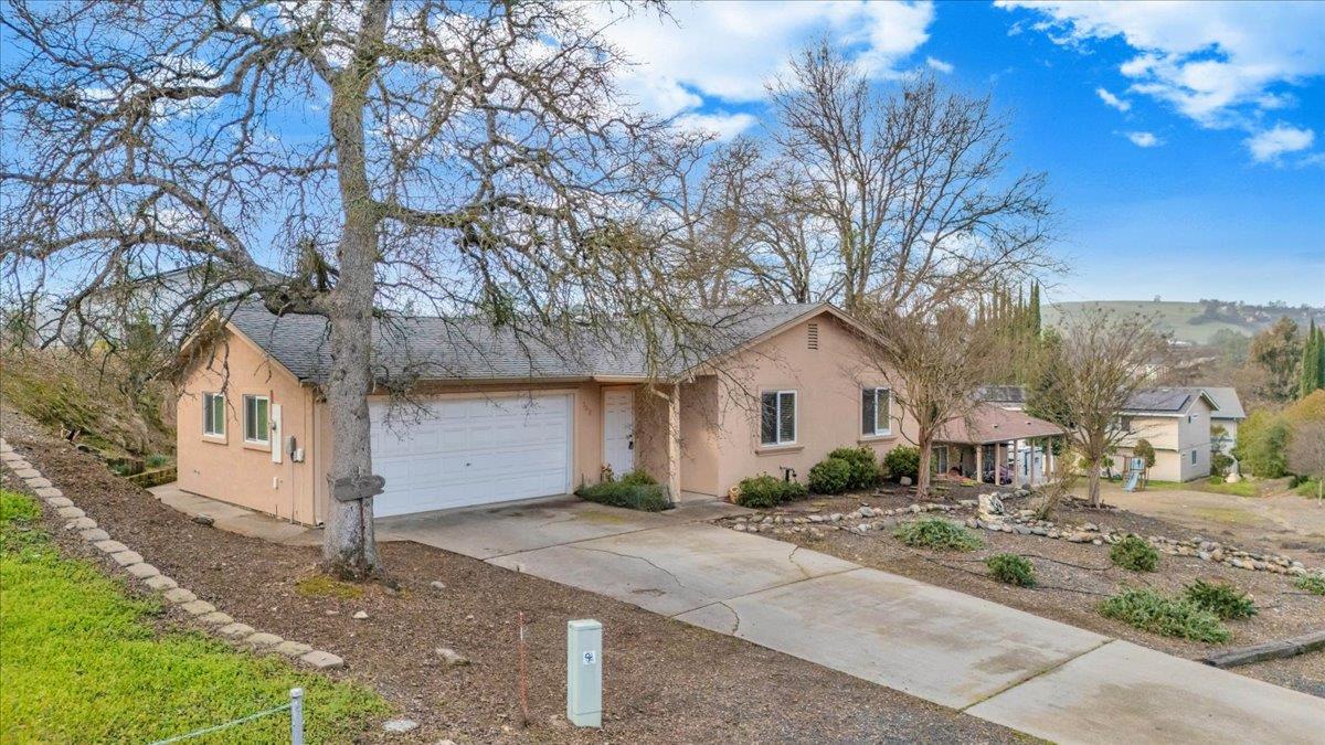 342 Poker Flat Road Copperopolis, CA 95228 - Photo 5 of 95 Bordered by oaks.