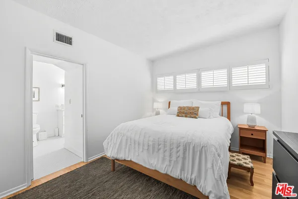 $30,000 | 21938 Pacific Coast Highway, Malibu, CA 90265