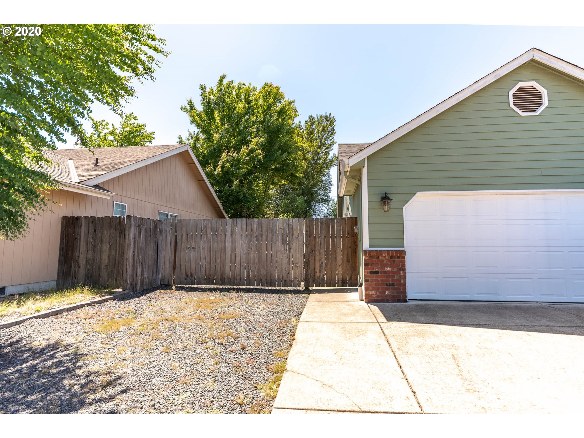 2309 Sony Loop Eugene, OR 97404 - Photo 2 of 31 Gallery Image 2