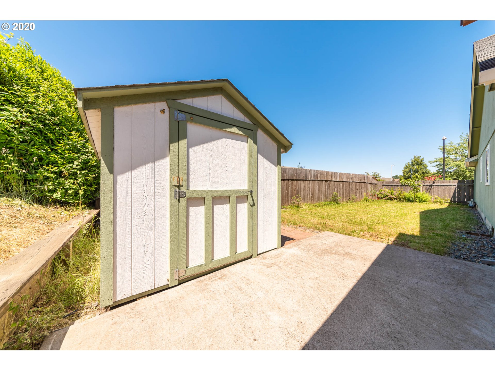 2309 Sony Loop Eugene, OR 97404 - Photo 24 of 31 Gallery Image 24