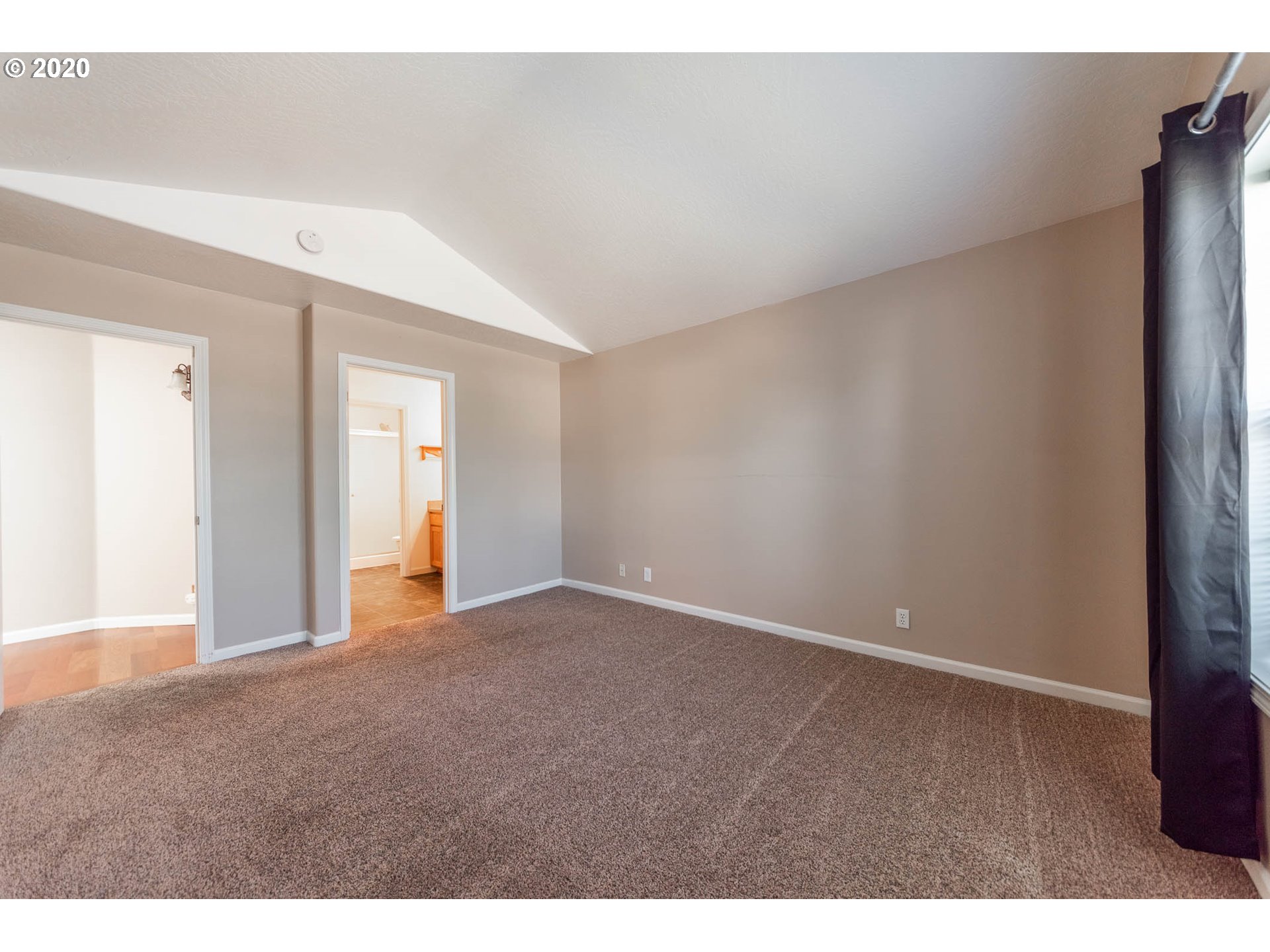 2309 Sony Loop Eugene, OR 97404 - Photo 4 of 31 Gallery Image 4