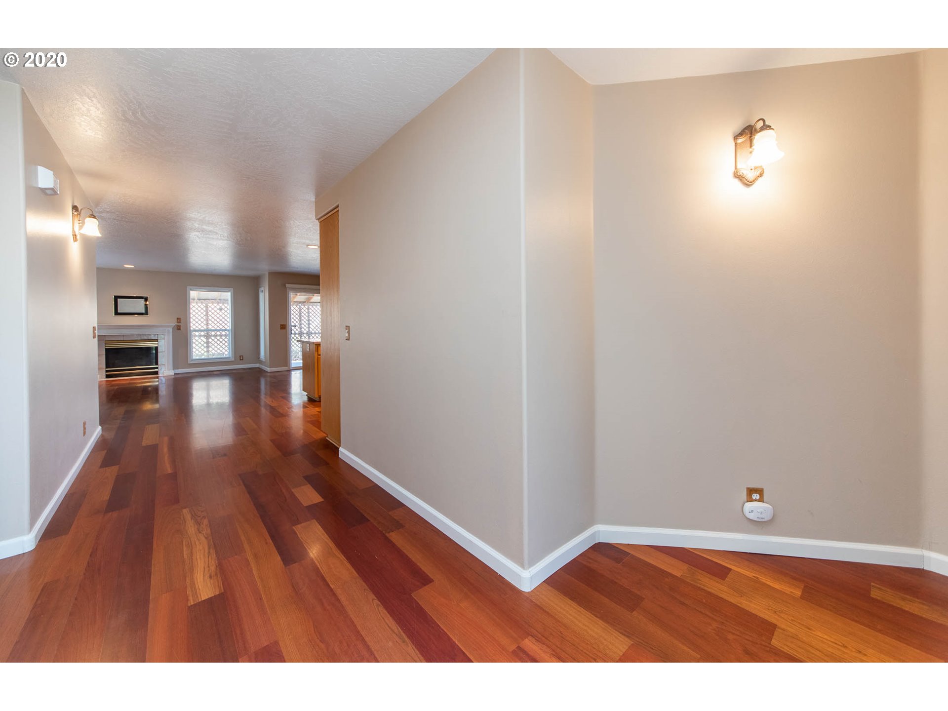 2309 Sony Loop Eugene, OR 97404 - Photo 9 of 31 Gallery Image 9