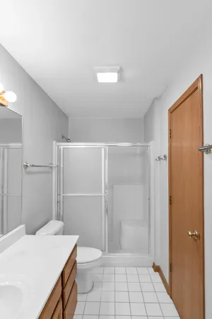 $399,000 | 144 Canterbury Court, Bloomingdale, IL 60108