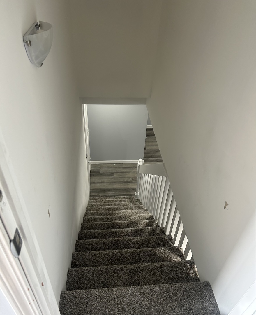 32-w320 Montgomery Road Aurora, IL 60504 - Photo 28 of 37 a view of entryway