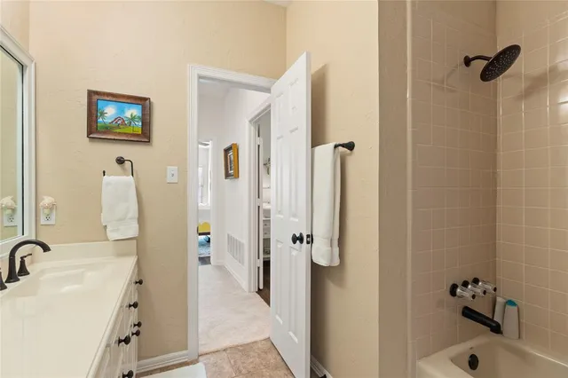 $585,000 | 102 Weatherly Circle, Rockwall, TX 75032