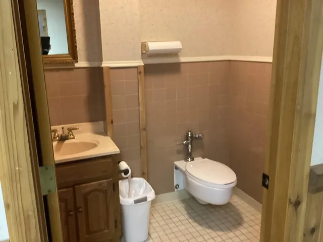 $106,900 | 913 Abbott Street, Unit 203, Albert Lea, MN 56007