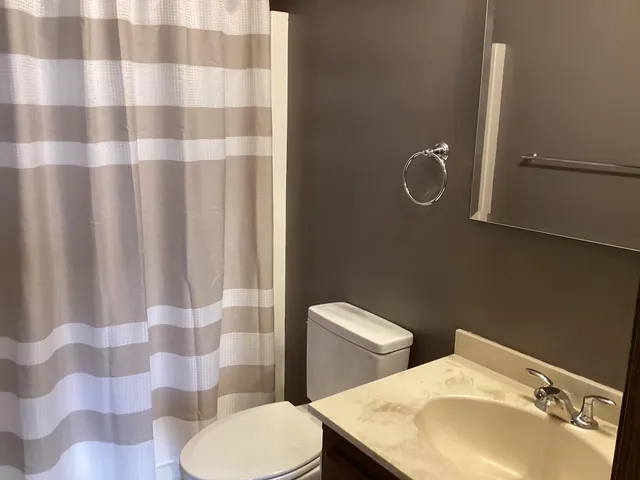 $106,900 | 913 Abbott Street, Unit 203, Albert Lea, MN 56007