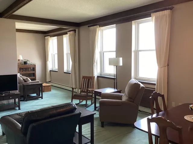 $106,900 | 913 Abbott Street, Unit 203, Albert Lea, MN 56007