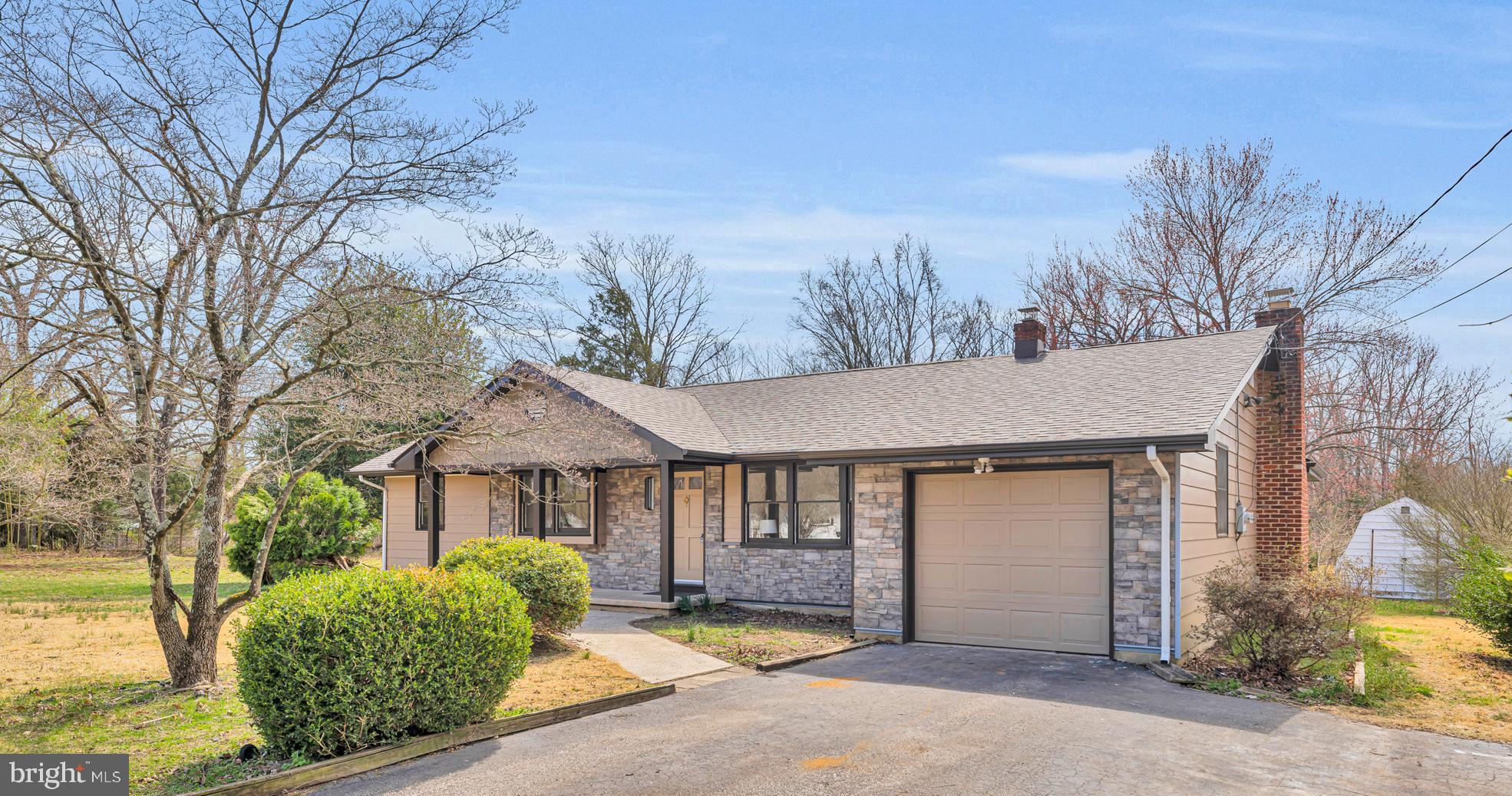 1736 Winslow Road Williamstown, NJ 08094 - Photo 2 of 38