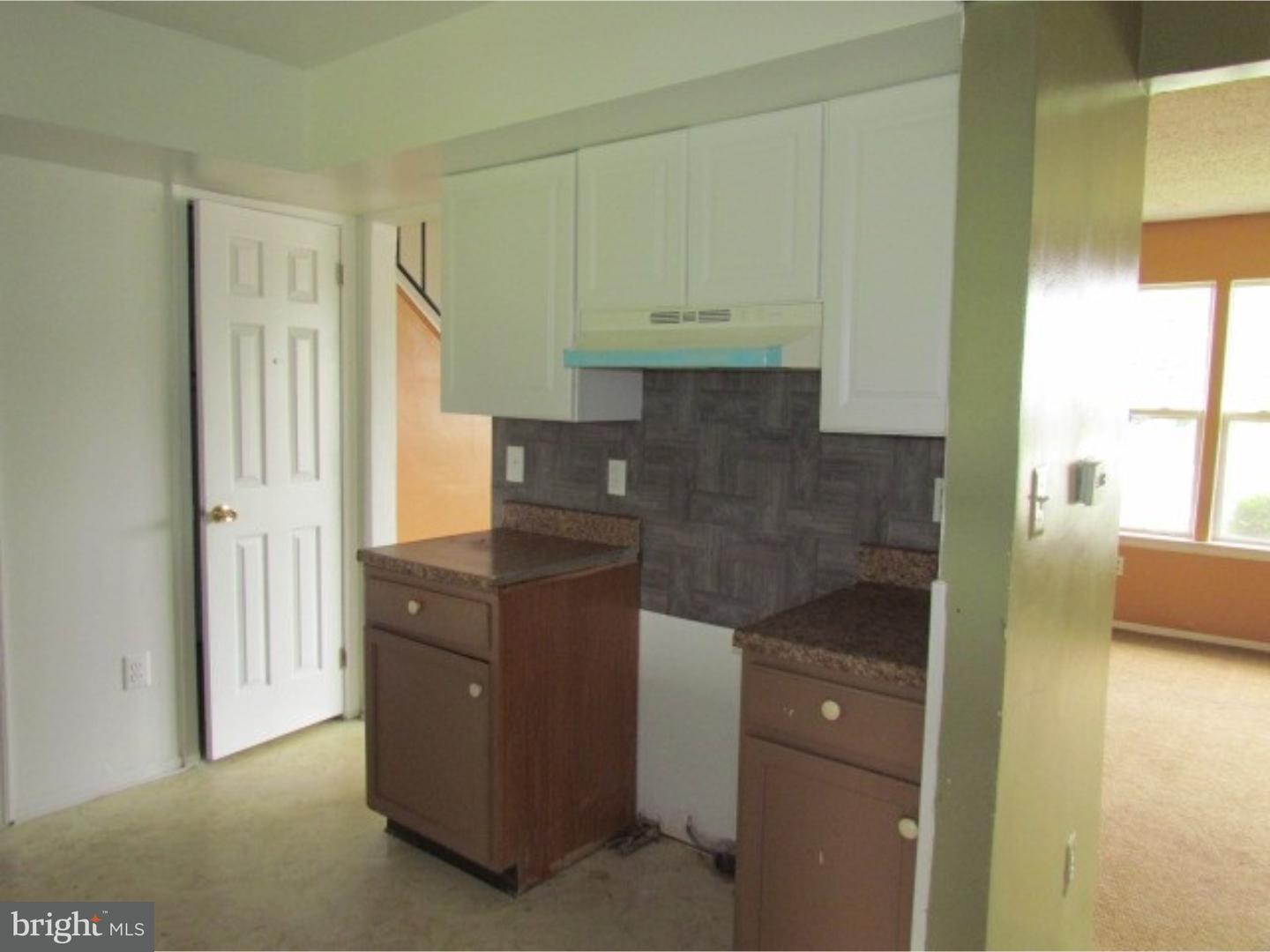 58 Farmhouse Road Sicklerville, NJ 08081 - Photo 8 of 15