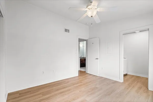 $1,500 | 2200 Dickson Drive, Unit 227, Austin, TX 78704