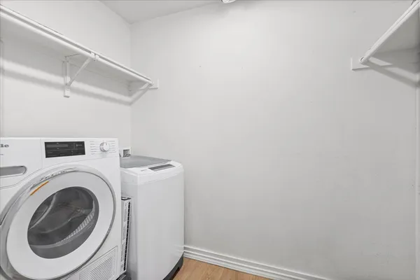 $1,500 | 2200 Dickson Drive, Unit 227, Austin, TX 78704