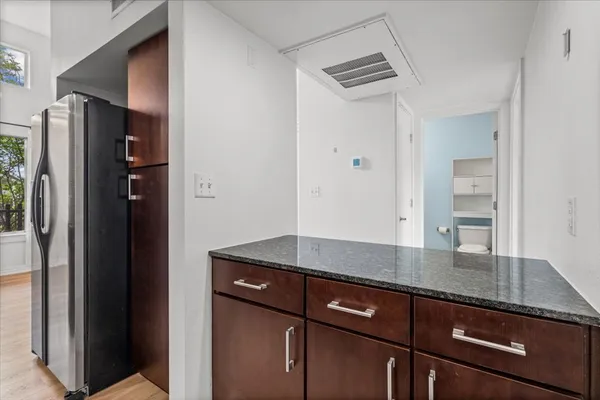 $1,500 | 2200 Dickson Drive, Unit 227, Austin, TX 78704