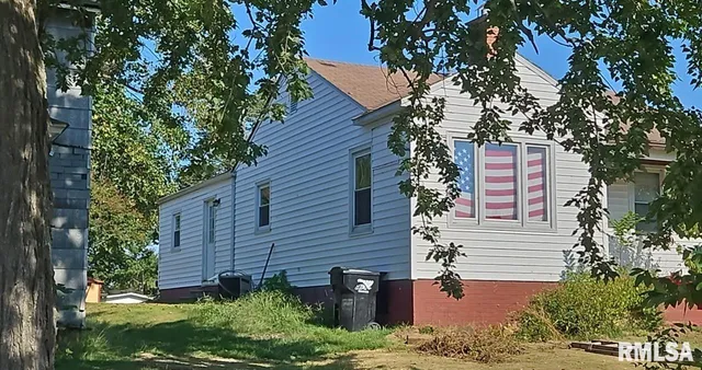 $44,900 | 557 3rd Street, Rosiclare, IL 62982