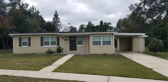 $1,400 | 805 Rockhill Street, Deltona, FL 32725