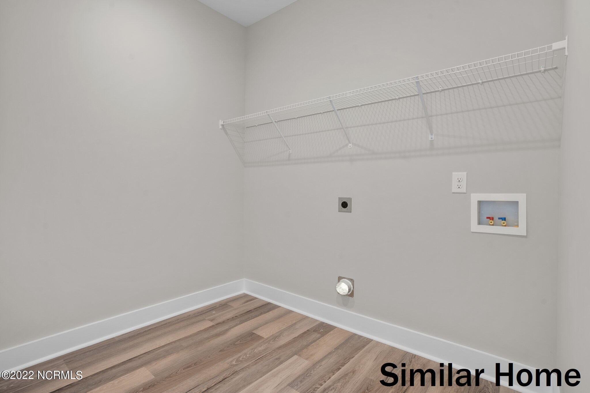 340 Inverness Drive Hubert, NC 28539 - Photo 25 of 48 Laundry Room