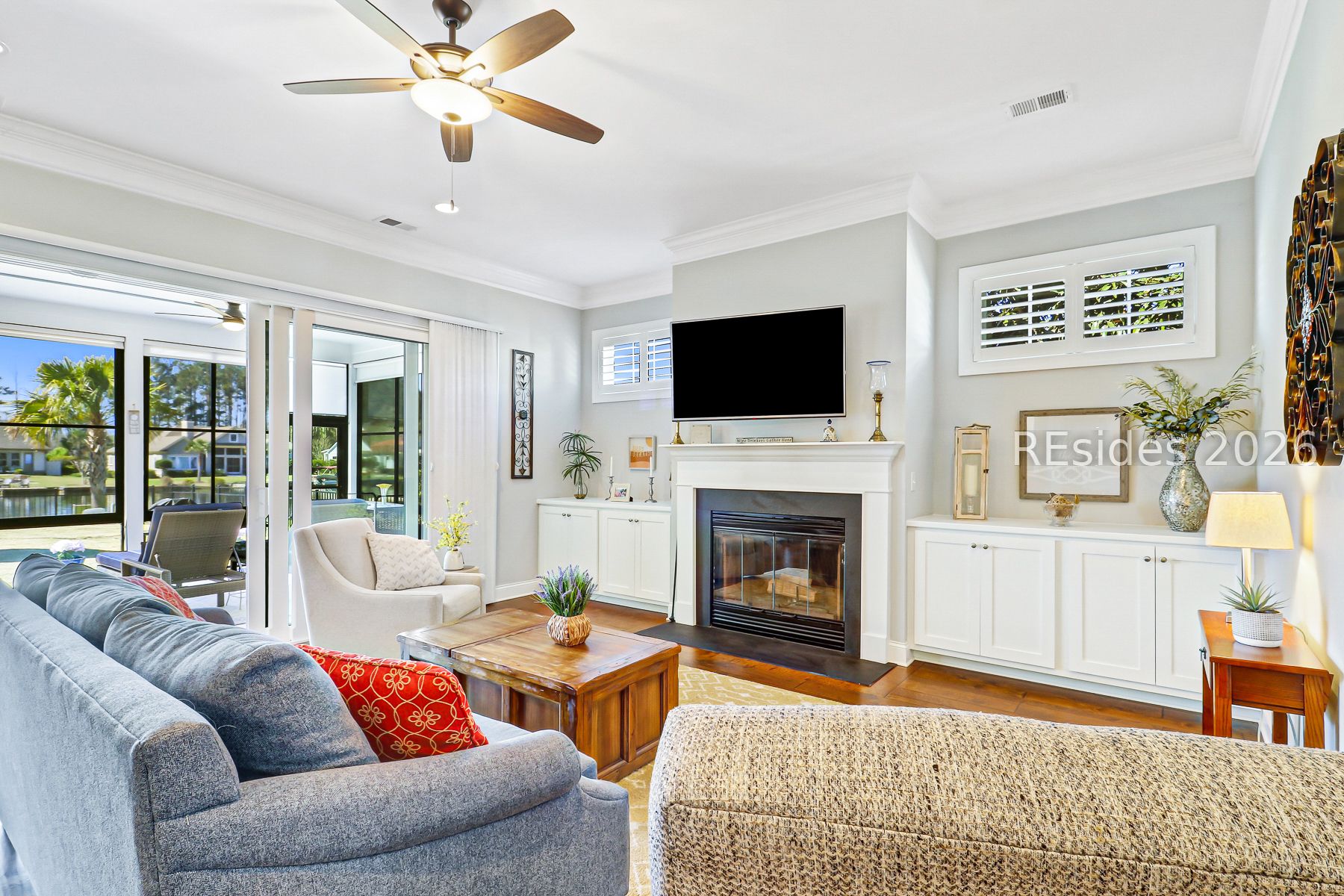 39 Waterview Court Bluffton, SC 29910 - Photo 14 of 69 Living Room w/fireplace