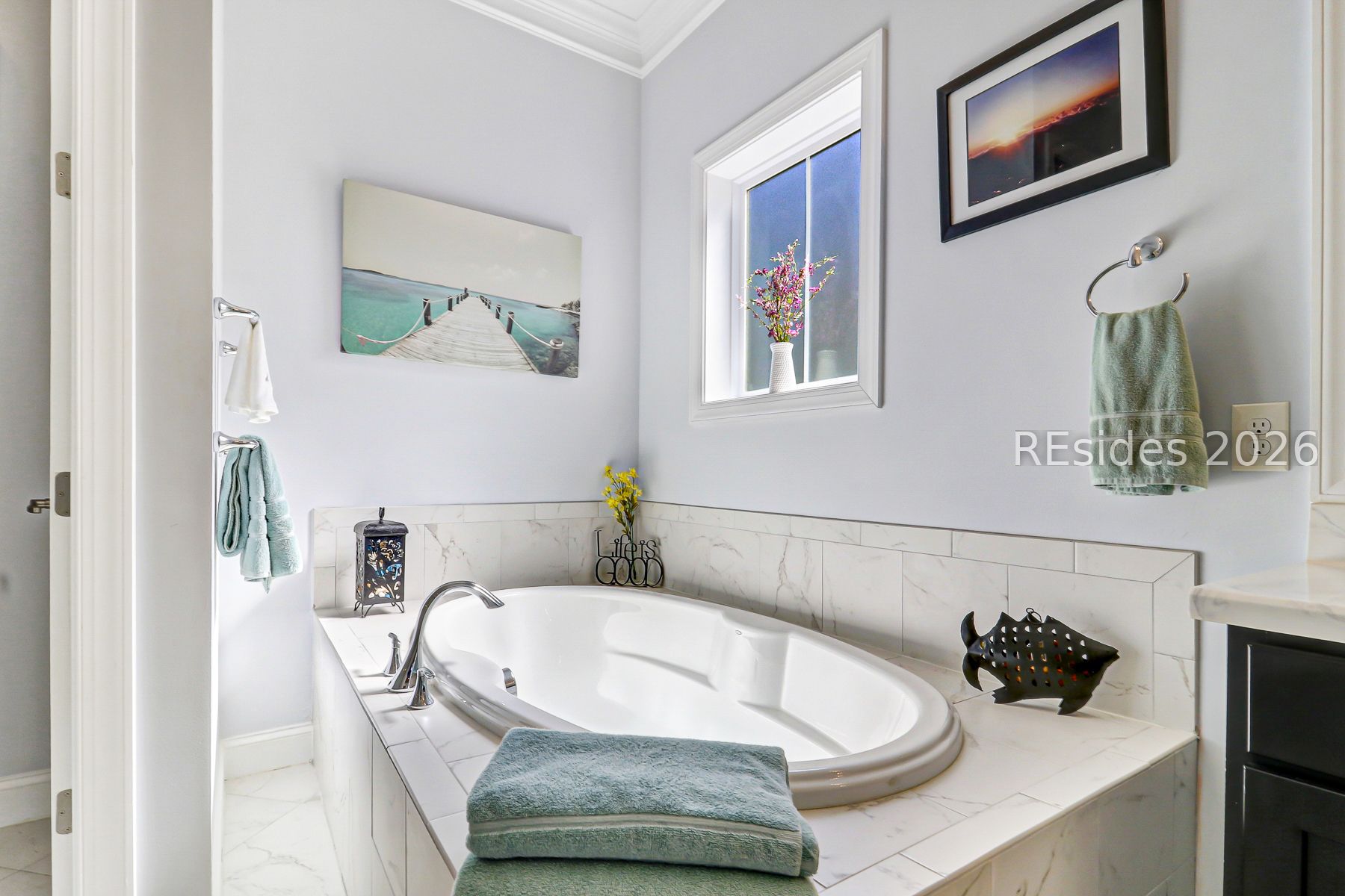 39 Waterview Court Bluffton, SC 29910 - Photo 22 of 69 Primary Suite Bathroom